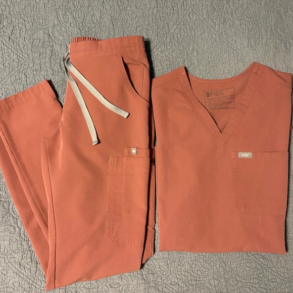 XXS Mauve FIGS set - Picture 2 of 3